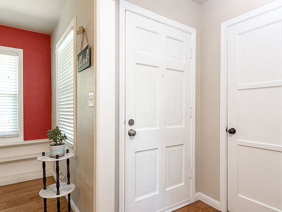 3rd image of 3010 Grange Ave