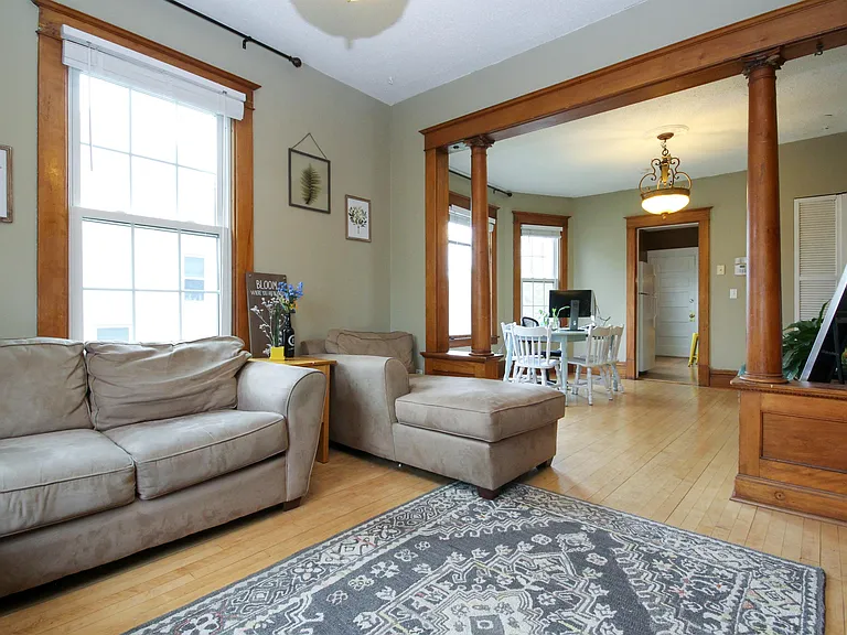 1602 Madison St NE — Photo 4