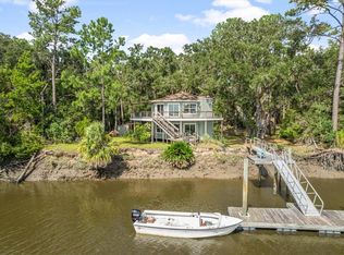 2001 Hird Island Dr, Darien, GA 31305