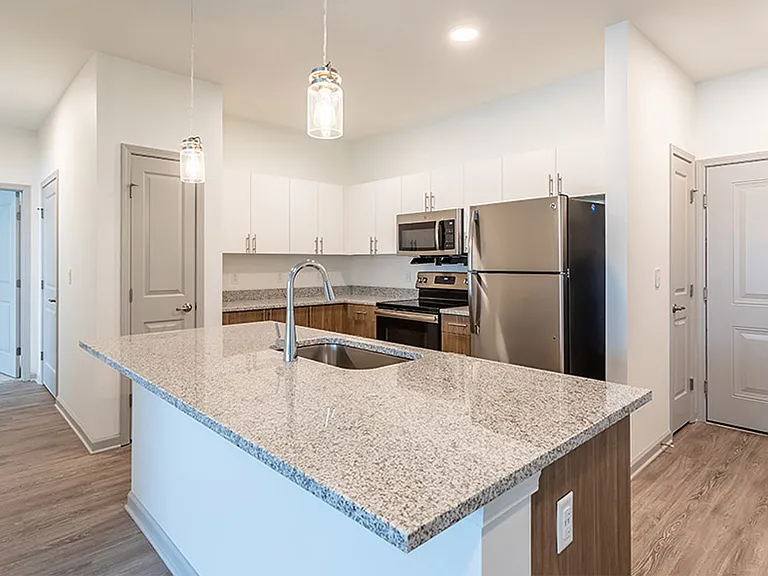Winding Creek Apartments — Photo 6