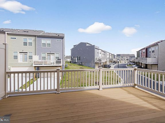 3rd image of 1518 Ricketts Rd