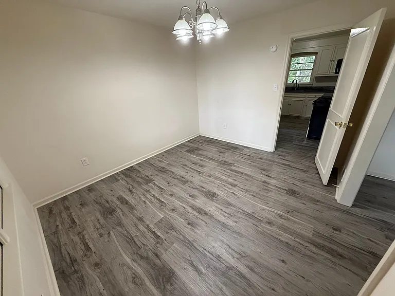 140 Forest Rd — Photo 23