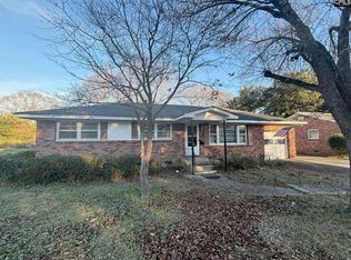 1805 Chadsworth Dr, Cayce, SC 29033