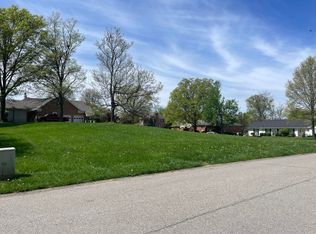 2 Georgetown Dr, Fort Wright, KY 41017