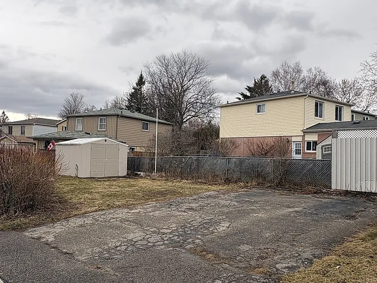701 Leeder Ct — Photo 13