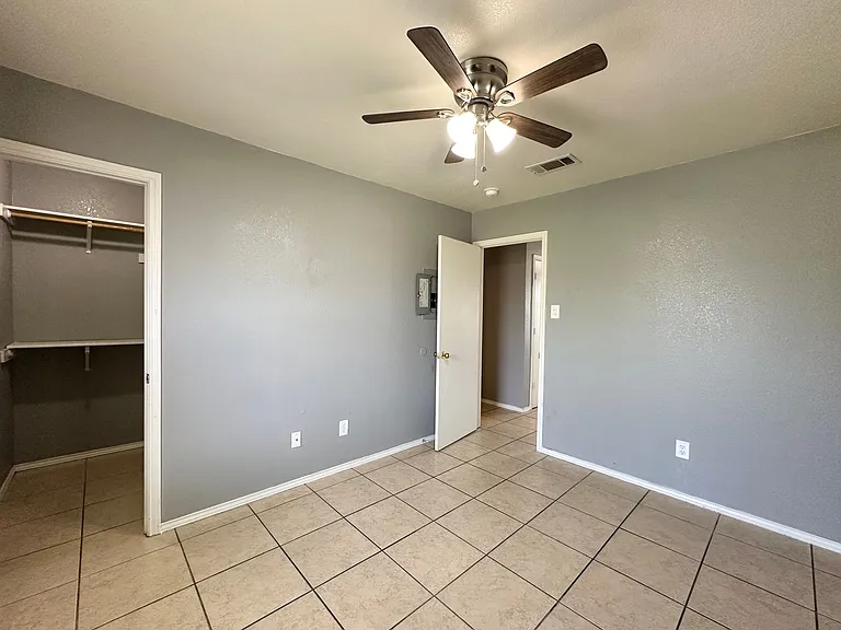 1704 Spring Rose Cir — Photo 51