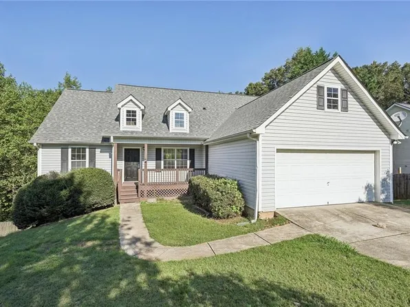 4732 Melbourne Trl, Flowery Branch, GA 30542
