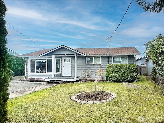 3rd image of 9521 Sharon Drive
