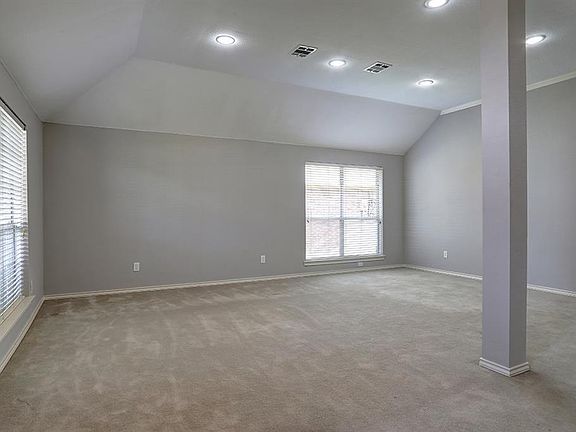 4th image of 2413 Elm Leaf Ln