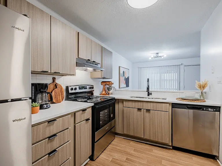 Enclave at North Point — Photo 145