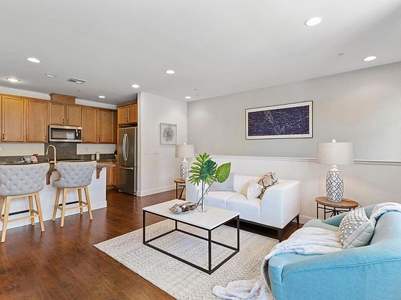 4th image of 631 True Wind Way Unit 212
