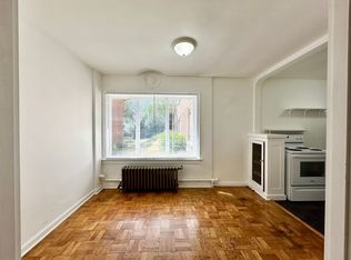 Lower Queen Anne Historic One Bedroom, Seattle, WA 98109