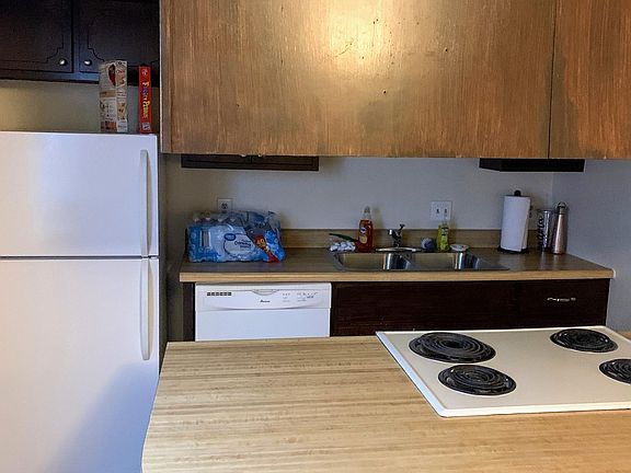 5th image of 1901 Live Oak St APT 5