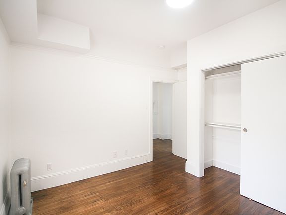 3rd image of 535 Leavenworth St APT 42