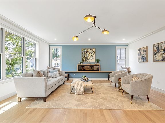 2nd image of 15 Conry Cres