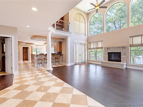 5th image of 1385 Arbor Ct