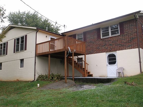 3rd image of 6726 Carrollton Pike