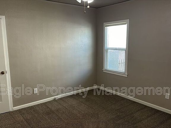 5th image of 2748-2750 Freeport Blvd