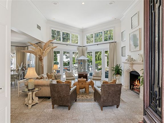 3rd image of 5307 Oglethorpe Dr