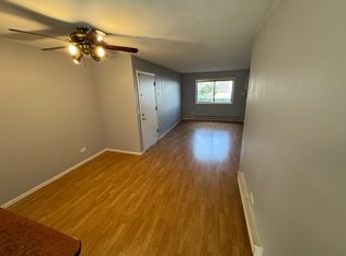 191 N Waters Edge Dr APT 101, Glendale Heights, IL 60139