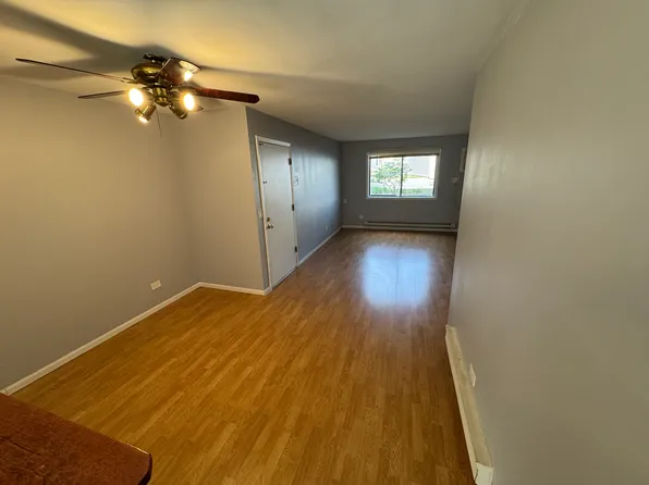 191 N Waters Edge Dr APT 101, Glendale Heights, IL 60139