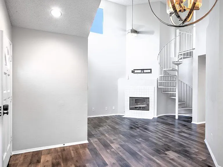 3119 E Genoa Ct #A — Photo 9