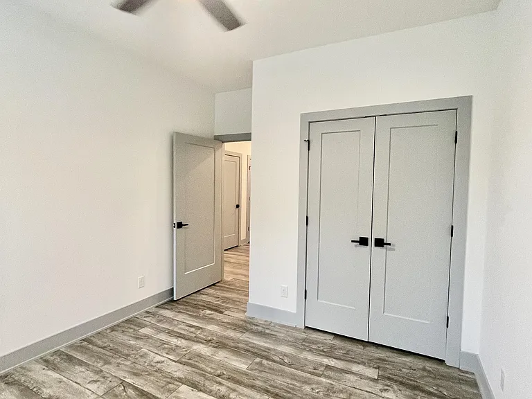 420 Breezewood Dr #107 — Photo 10