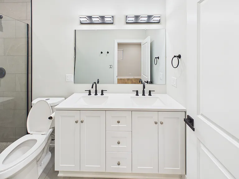 6220 S King Dr #2 — Photo 29