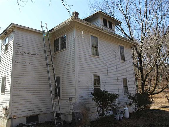 2nd image of 44 Bell Dr