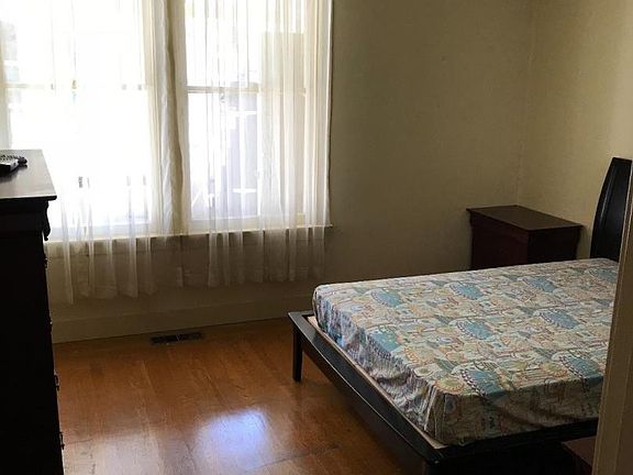 5th image of 239 Vera Ave