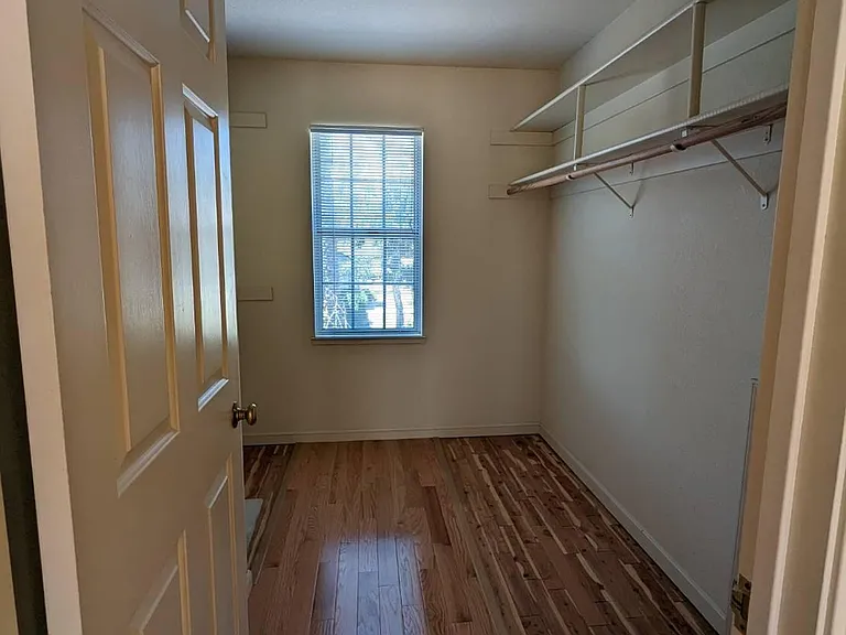 10320 Tula Ln — Photo 11