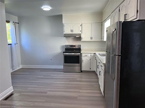 5th image of 1279 Hamilton St