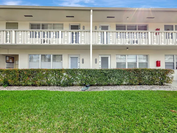 202 Kent L, West Palm Beach, FL 33417