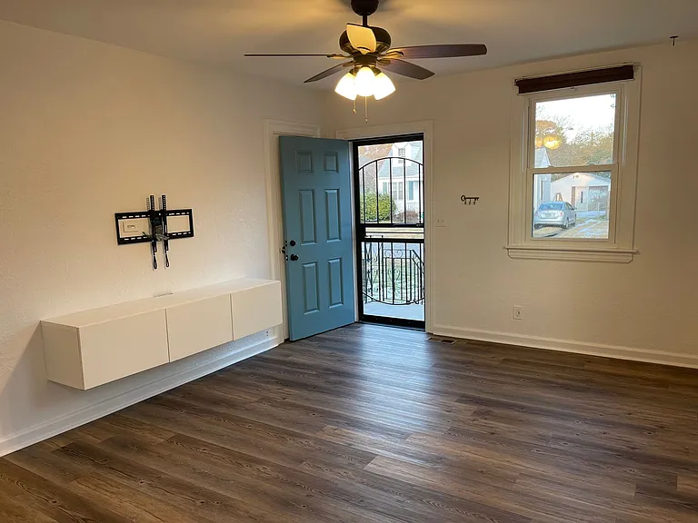 2719 Overbrook Ave — Photo 3