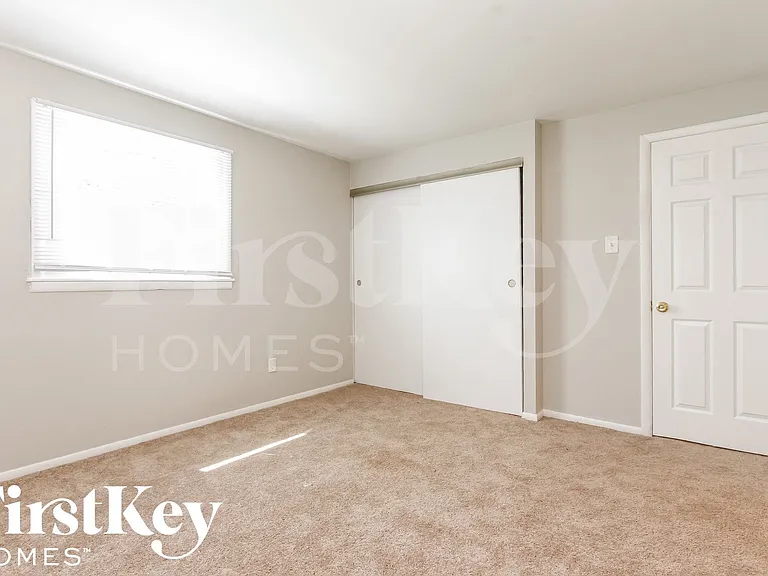 10137 Lawnhaven Ct — Photo 9