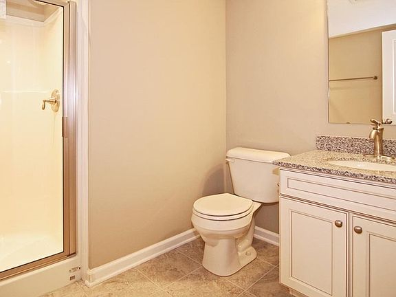 3rd image of 9420 Park Meridian Dr