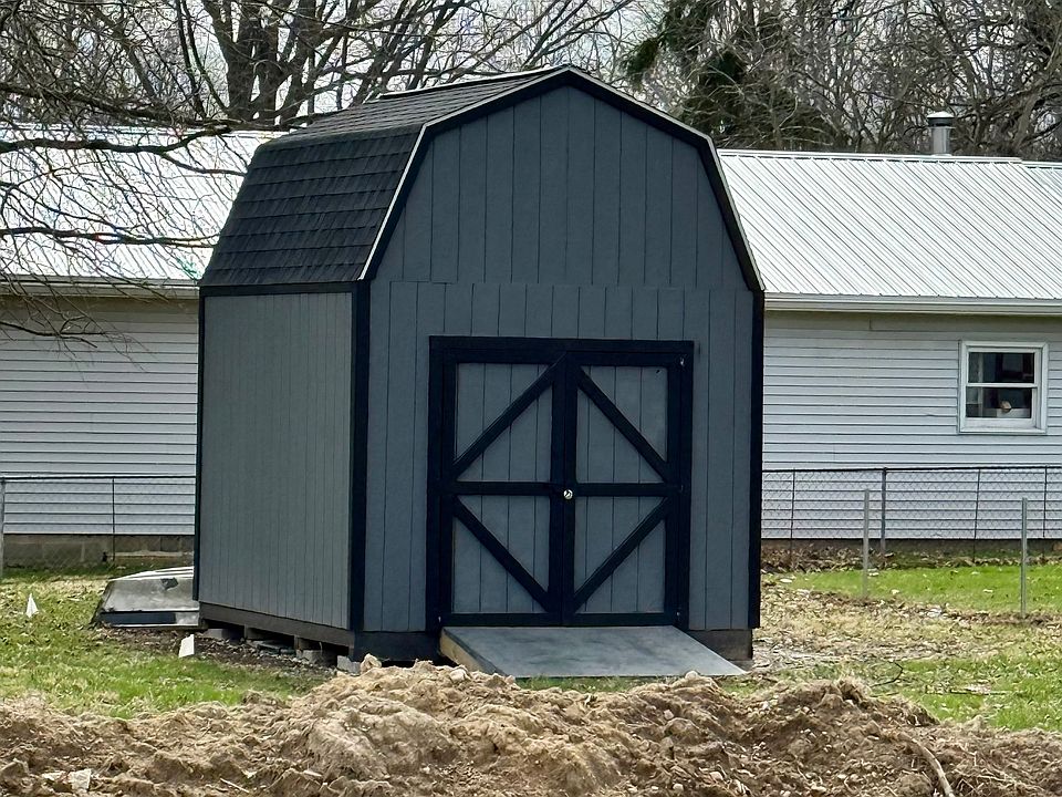 2nd image of 2673 W Lake Dr