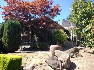 3041 37th Ave SW, Seattle, WA 98126