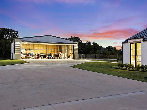 3rd image of 160 Hidden Valley Airpark