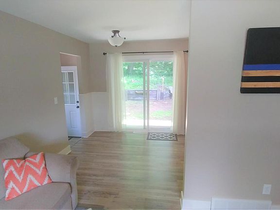 4th image of 10847 Sconcewood Dr SE