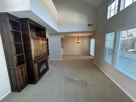 4th image of 9815 Sweetwater Ln