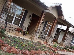 1008 May Dr, Queen City, TX 75572