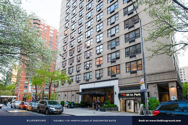 Rented by The Blueground | media 245