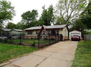 3515 S Cornell St, Wichita, KS 67217