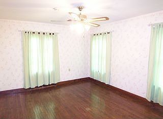 2nd image of 101 Plater Ct