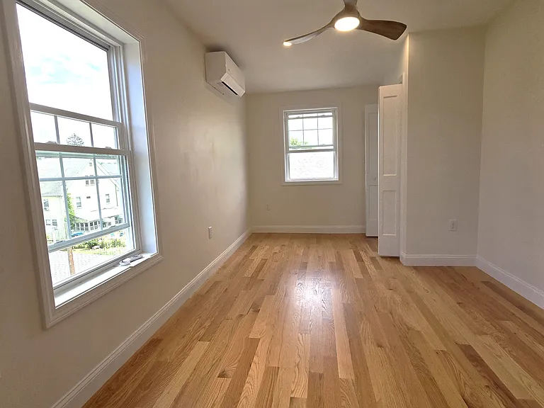 37 Winter St #2 — Photo 11
