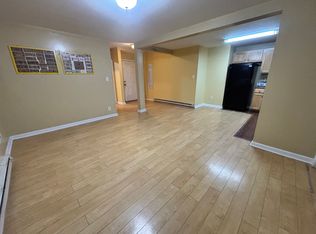 9606 1st View St APT 2, Norfolk, VA 23503