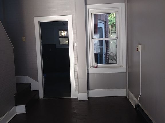 3rd image of 625 Birch St