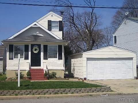 1st image of 2683 Orchard St