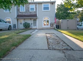 70 Elson St, Staten Island, NY 10314